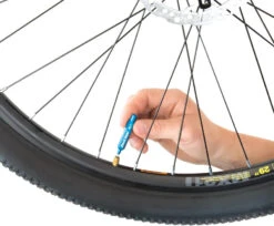 Park Tool VC-1 Venttiilityökalu Sielun Irroitukseen -Pyoravarikko 2 775210 900x743 1