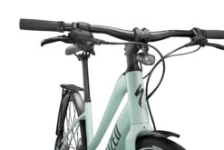 Specialized Vado SL 4.0 Step-Through EQ -Pyoravarikko 93921 52 VADO SL 40 ST EQ WHTSGE BLKREFL D3 HT