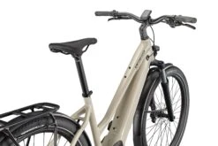 Specialized Turbo Vado 3.0 Step-Through -Pyoravarikko 95022 75 VADO 30 ST WHTMTN BLKREFL D1 POV