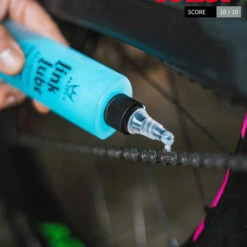 Peaty's LinkLube All-Weather 120ml Ketjuöljy -Pyoravarikko LayerComp4 500x500 crop center c5764c27 53c6 4506 acd8 ba69a225f5a6