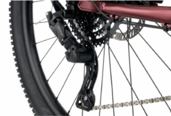 Kona Fire Mountain (2022) 11 Kona Fire Mountain (2022) -Pyoravarikko Nayttokuva2022 4 11kello12.40.49