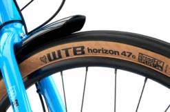 Kona Dew Deluxe (2022) -Pyoravarikko Nayttokuva2022 5 9kello19.46.57