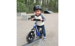 Strider 12" Sport Potkupyörä 20 Strider 12" Sport Potkupyörä -Pyoravarikko ST S4BL 03