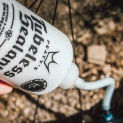 Peaty's Tubeless Sealant Tiivistysneste -Pyoravarikko Sealant4 500x500 crop center 4ca9df3d e50f 4b65 ba42 baa18807f921