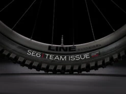 Trek Slash 9.8 (2023) -Pyoravarikko Slash98GXAXS 23 37058 A Alt5