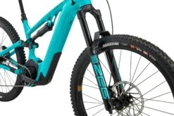 Whyte E-160 S 29er V1 11 Whyte E-160 S 29er V1 -Pyoravarikko e 160S29TurquoiseFrontDetail d97567ff 30e1 405b 9567 dd07d07f801d jpg