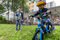 Strider 14x Sport Potkupyörä -Pyoravarikko strider 14x int pedal blue lifestyle 02