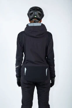 Endura Naisten MT500 Vedenpitävä Pyöräilytakki -Pyoravarikko unnamed 413c5f50 05b6 4ed5 b993 173929b92890