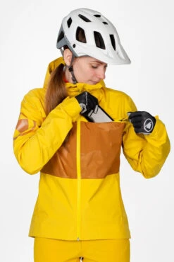 Endura SingleTrack II Naisten Pyöräilytakki -Pyoravarikko unnamed bb10a43a 3f1d 4560 8ec9 c9719a683657
